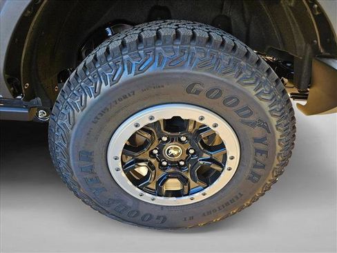 New 2025 Ford Bronco Badlands image 10