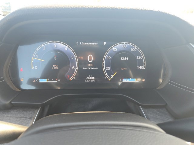 Used 2025 Jeep Grand Cherokee L Limited w/ Luxury Tech Group II AWD/4WD image 21
