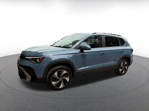 Used 2026 Volkswagen Taos SE AWD/4WD image 10