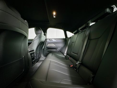 Used 2023 BMW i4 eDrive40 w/ M Sport Package image 29