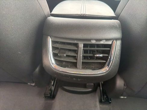 Used 2023 Chevrolet Malibu LT image 14