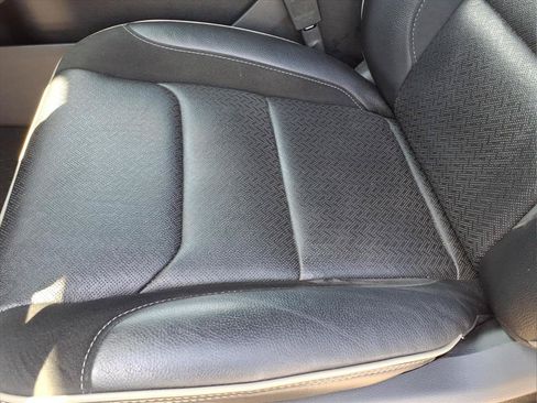 Used 2022 RAM 1500 Laramie AWD/4WD image 16