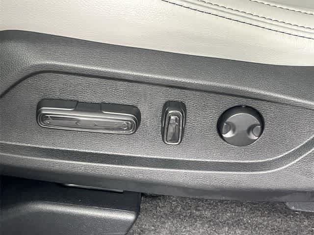 Used 2025 Honda Pilot EX-L image 14