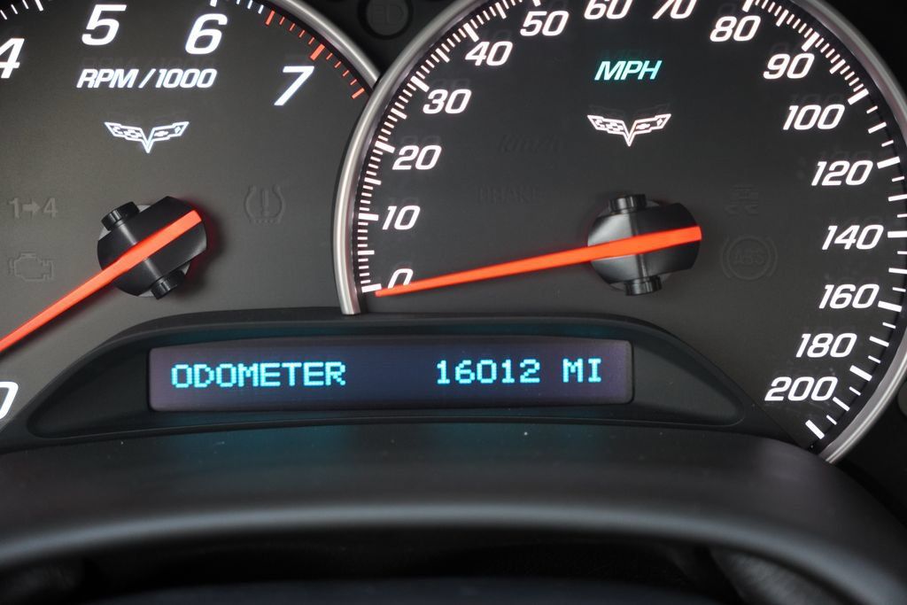 Used 2011 Chevrolet Corvette Grand Sport w/ Preferred Equipment Group RWD image 31
