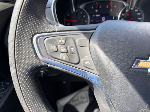 Used 2022 Chevrolet Equinox LT FWD image 20