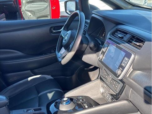 Used 2020 Nissan Leaf SL Plus image 5