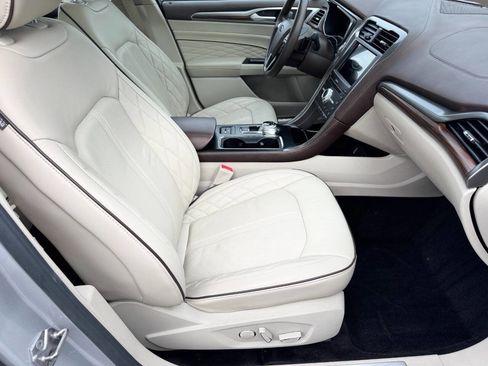 Used 2017 Ford Fusion Platinum image 20