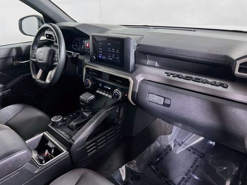 Used 2024 Toyota Tacoma TRD Off-Road AWD/4WD image 25