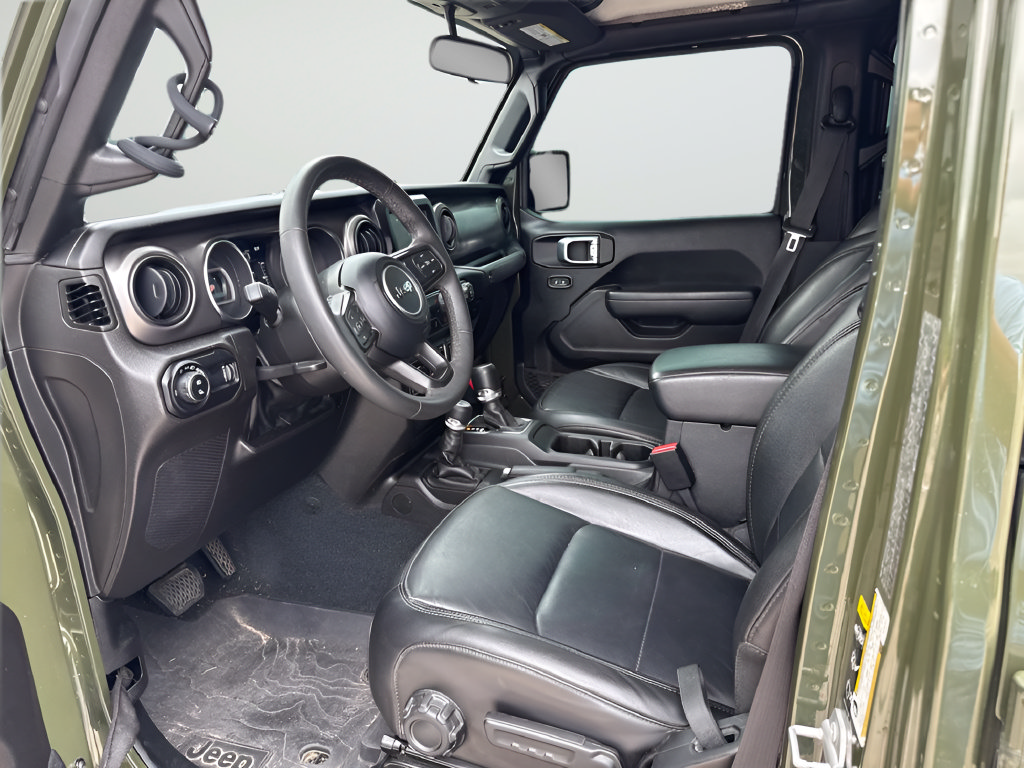 Used 2023 Jeep Gladiator Sport AWD/4WD image 6