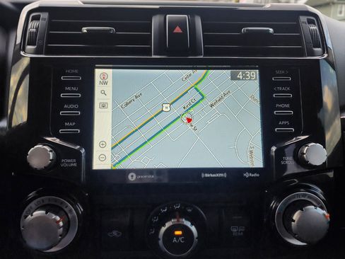 Used 2022 Toyota 4Runner TRD Off-Road Premium image 12