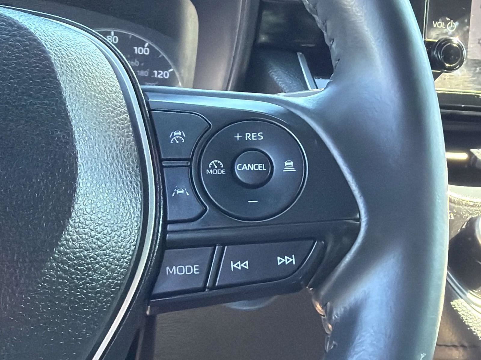 Used 2024 Toyota Corolla SE FWD image 33
