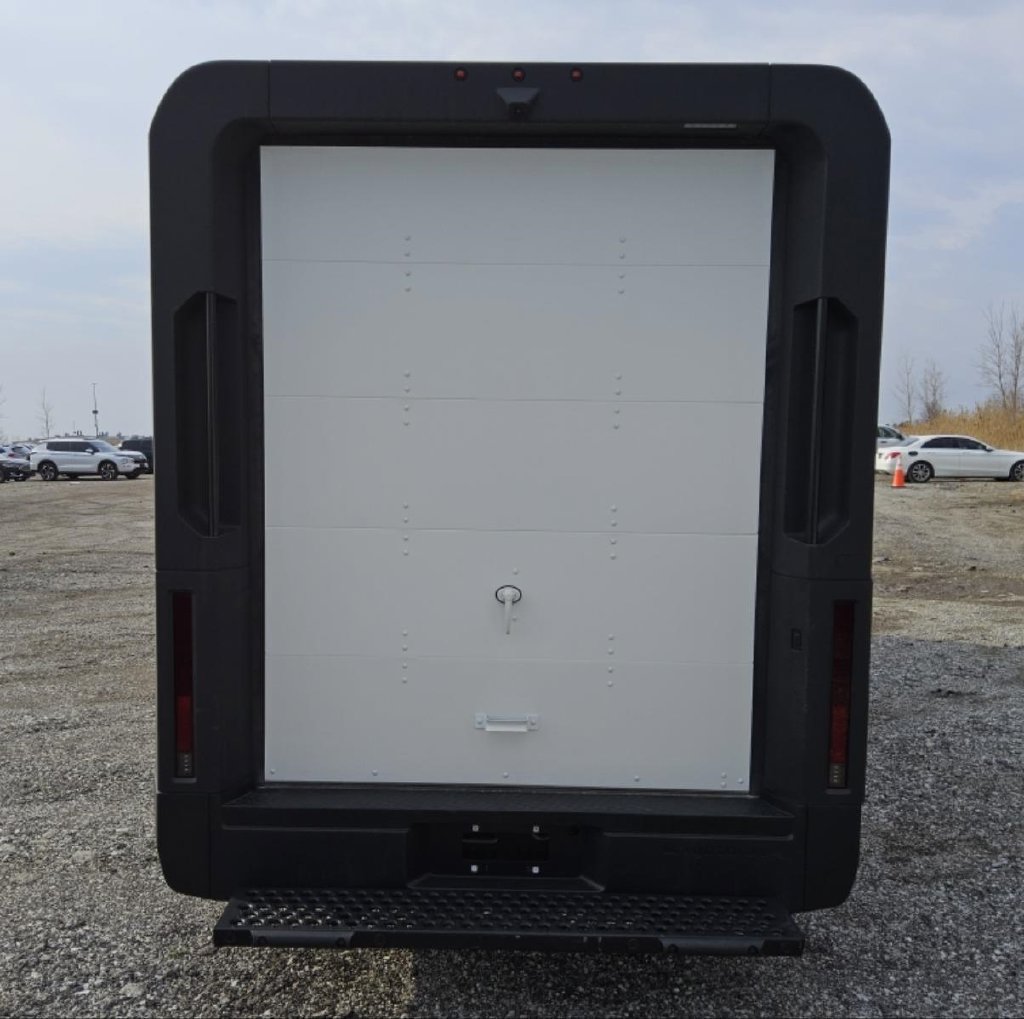 Used 2024 Chevrolet Brightdrop 600 w/ Commercial Equipment Package AWD/4WD image 4