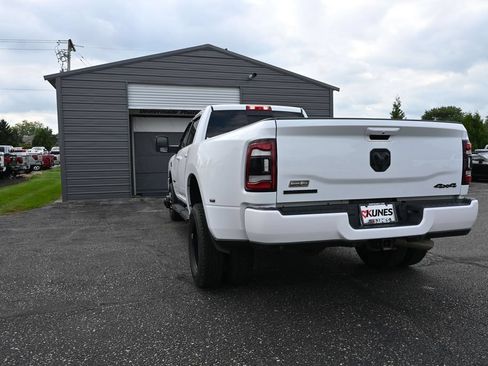 Used 2024 RAM 3500 Big Horn w/ Night Edition AWD/4WD image 15