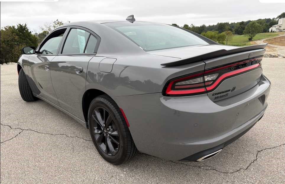 Used 2023 Dodge Charger SXT w/ Blacktop Package AWD/4WD image 7