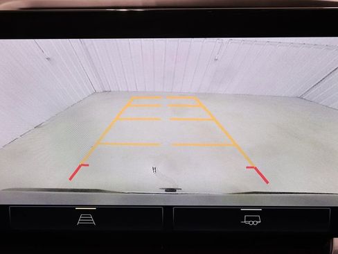 Used 2024 Chevrolet Silverado 1500 LT image 29