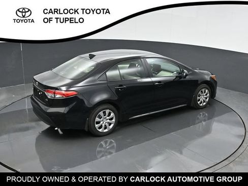 Used 2026 Toyota Corolla LE FWD image 32