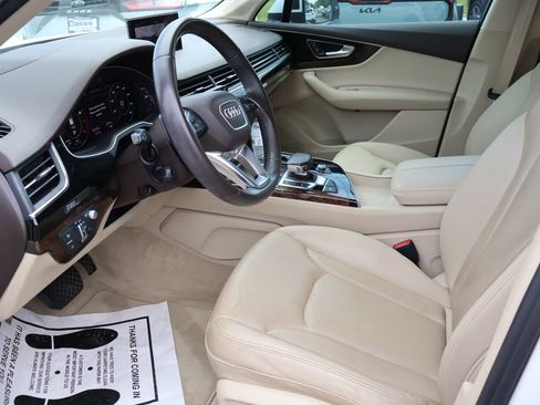 Used 2019 Audi Q7 3.0T Prestige w/ Prestige Package AWD/4WD image 26