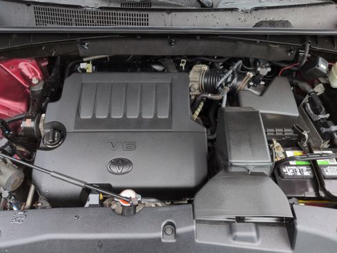 Used 2016 Toyota Highlander XLE AWD/4WD image 14