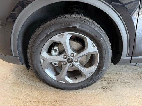 Used 2025 Ford Escape ST-Line w/ Tech Pack #1 AWD/4WD image 33