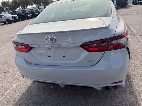 Used 2023 Toyota Camry SE image 7
