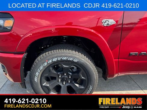 New 2026 RAM 1500 4x4 Crew Cab image 3