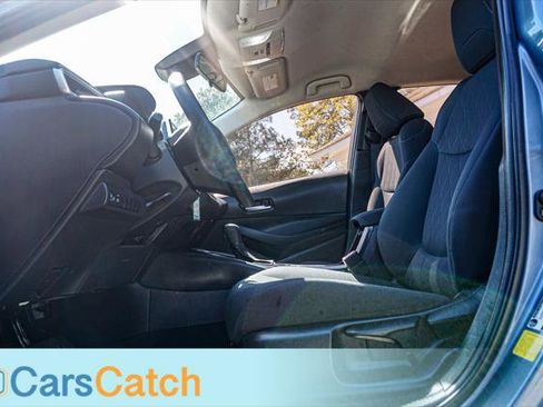 Used 2021 Toyota Corolla LE image 17