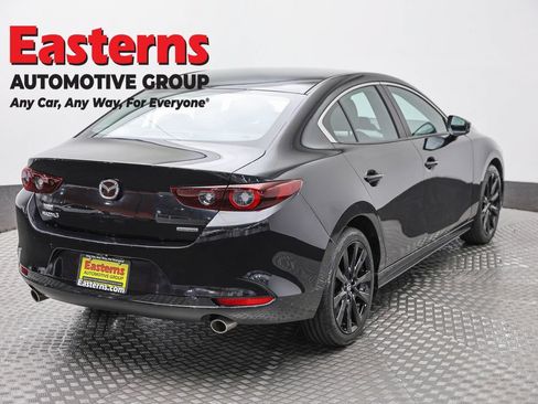 Used 2024 MAZDA MAZDA3 s FWD image 5