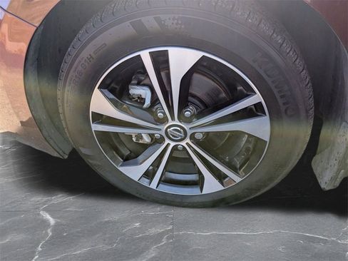 Used 2021 Nissan Sentra SV image 32