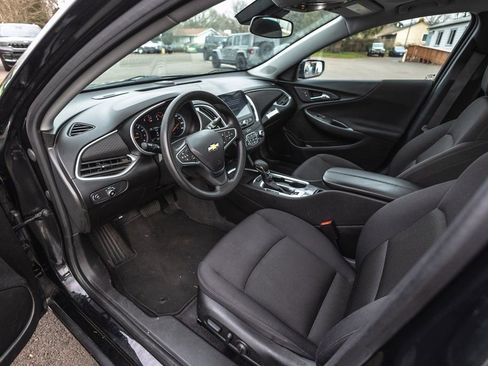 Used 2024 Chevrolet Malibu LT image 18