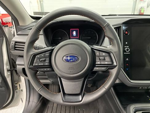Used 2025 Subaru Crosstrek 2.5i Limited AWD/4WD image 6