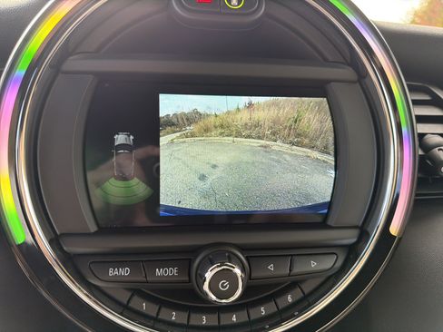 Used 2021 MINI Cooper S w/ Signature Upholstery Package image 23