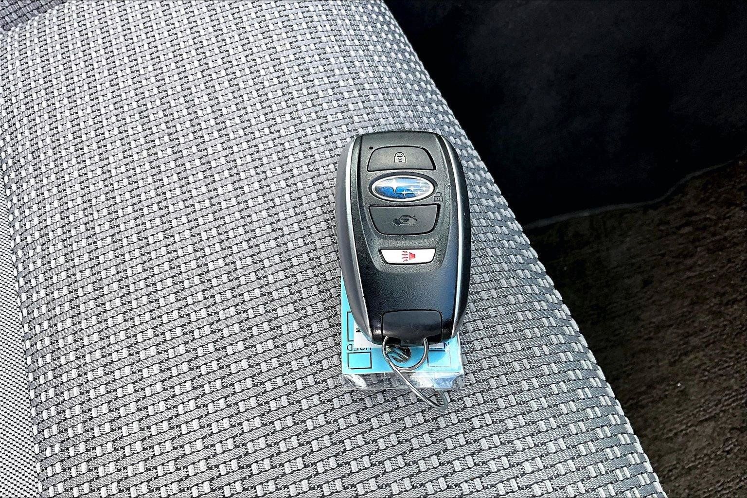 Used 2024 Subaru Outback Premium AWD/4WD image 11