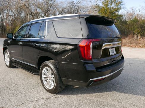 Used 2022 GMC Yukon SLT w/ SLT Premium Package image 26