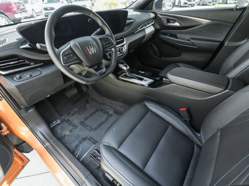 Used 2024 Buick Envista Sport Touring w/ Convenience I Package image 6