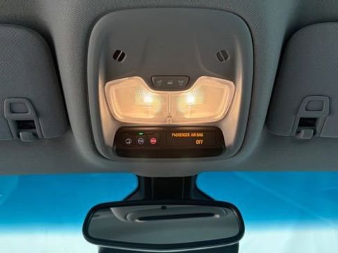 Used 2019 Chevrolet Bolt LT image 39