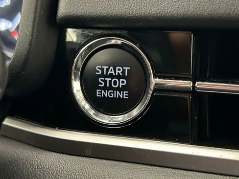 Used 2024 Mitsubishi Outlander SE image 24