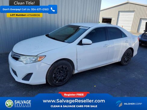Used 2012 Toyota Camry LE image 1