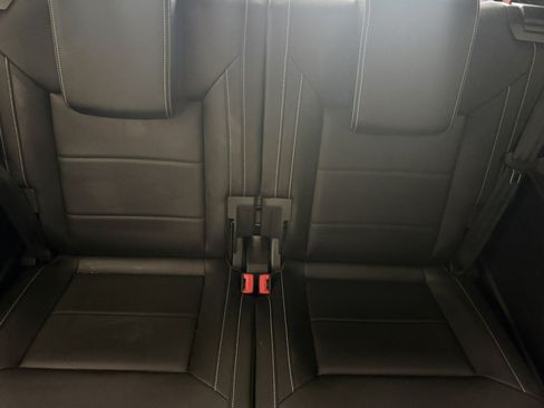 Used 2023 Volkswagen Atlas SE w/ Panoramic Sunroof Package AWD/4WD image 17