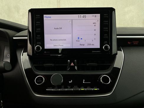 Used 2022 Toyota Corolla LE image 20