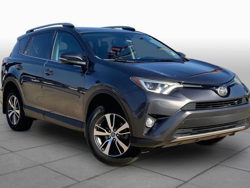 Used 2018 Toyota RAV4 XLE w/ Plus Extra Value Package AWD/4WD image 3