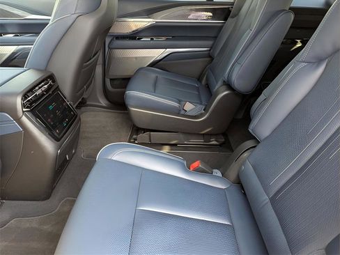 New 2025 Cadillac Escalade IQ Luxury 2 image 20