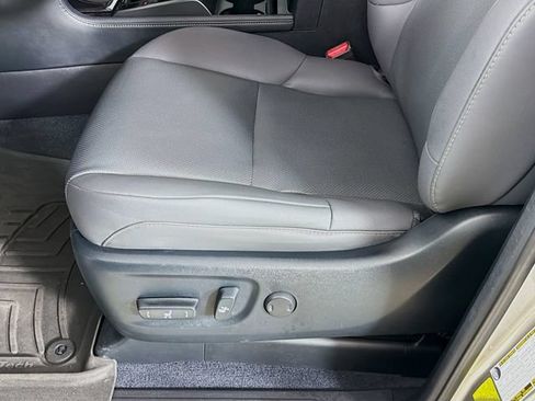 Used 2023 Lexus GX 460 Premium AWD/4WD image 23