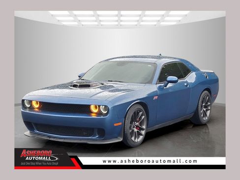 Used 2021 Dodge Challenger R/T Scat Pack w/ Shaker Package RWD image 1