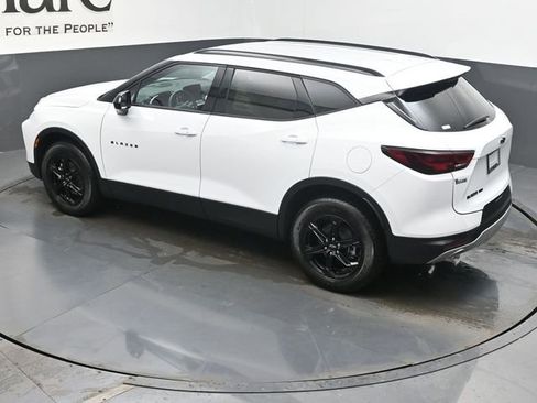 New 2025 Chevrolet Blazer LT w/ Midnight/Sport Edition image 20