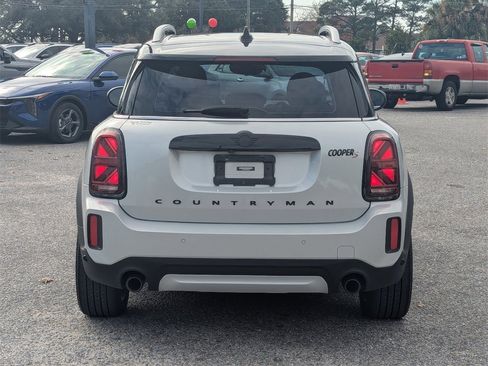 Used 2022 MINI Cooper Countryman S w/ Premium Package image 6