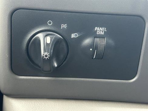 Used 2000 Ford F250 XL image 19