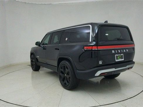 Used 2024 Rivian R1S Adventure image 70