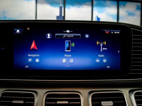 Certified 2025 Mercedes-Benz GLE 450 4MATIC image 19