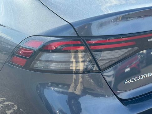 Used 2025 Honda Accord SE image 10