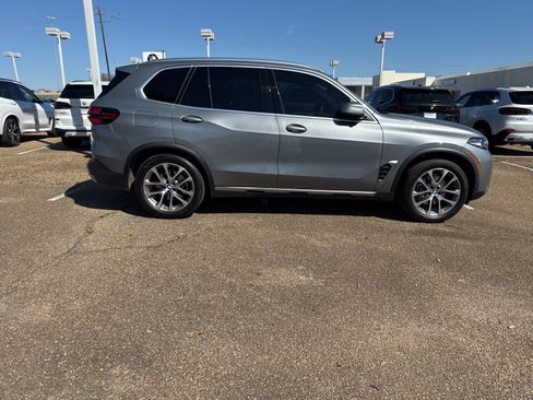 Certified 2024 BMW X5 xDrive40i w/ Parking Assistance Package image 4